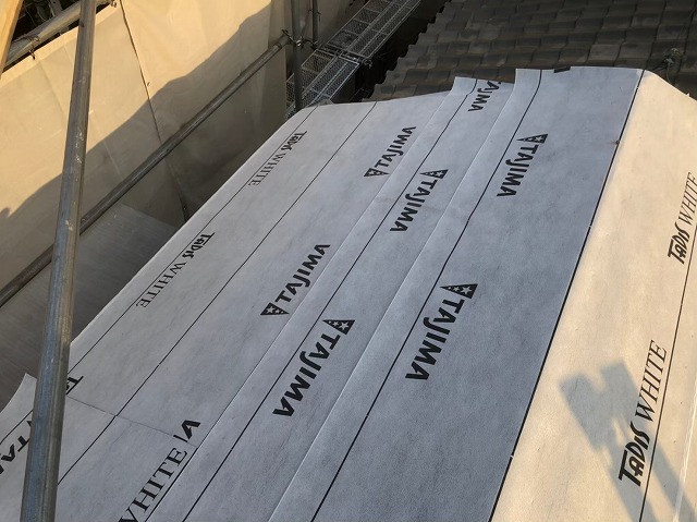 防水紙で雨漏り対策